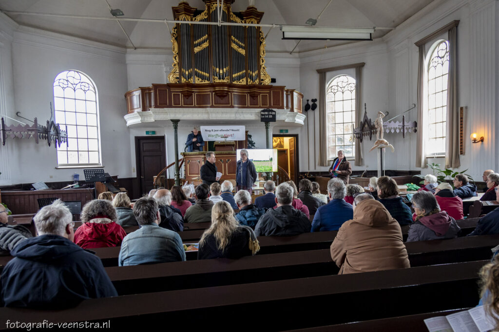 Infobijeenkomst Warffum Alert op 16 november 2024 in Kunstkerk- fotograaf: Gerben Veenstra